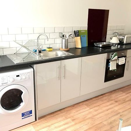 Phoenix House Apartments 월솔 외부 사진