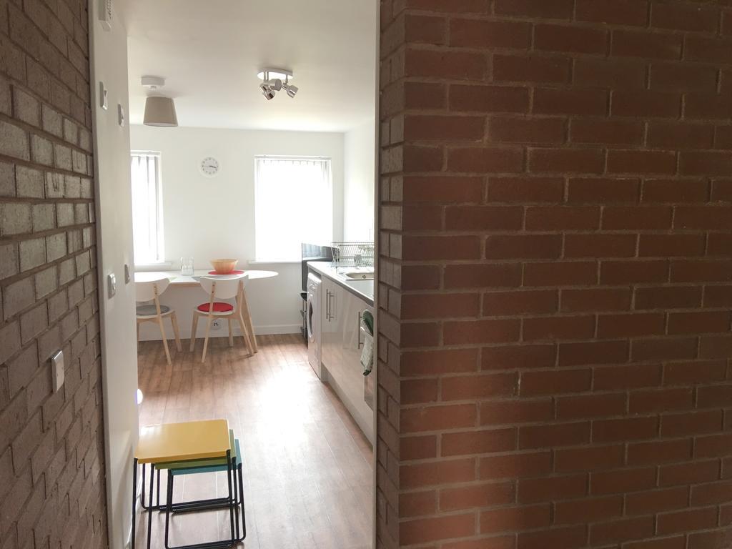Phoenix House Apartments 월솔 외부 사진