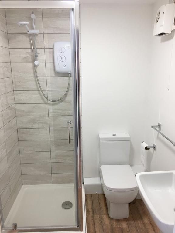 Phoenix House Apartments 월솔 외부 사진